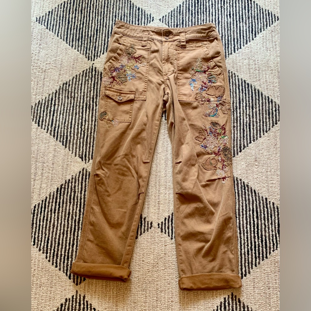 Anthropologie Women’s Khaki Jeans - The Wanderer - Sz 27 Embroidered Floral